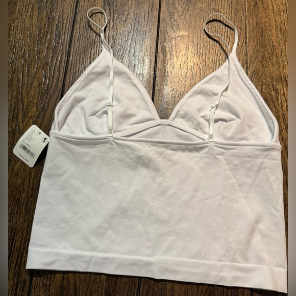 Free People Movement Luna Tencel Triangle Cami in White Size Med/Large NWT - Picture 4 of 9